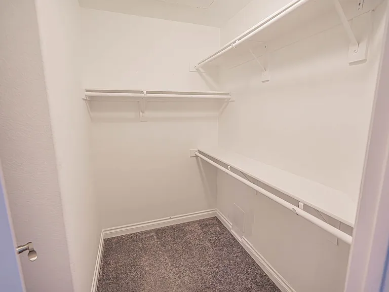 23491 Abbey Glen Pl — Photo 21