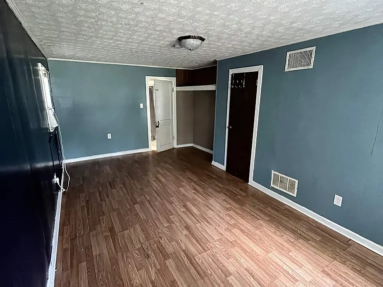 510 N Nicholls St #A — Photo 8