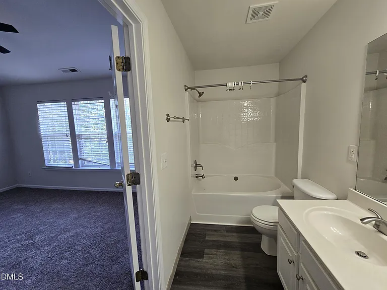802 Sutter Gate Ln — Photo 23