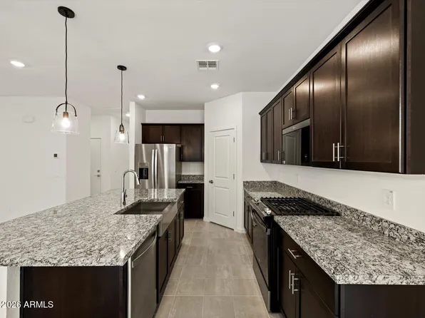 2326 E Fortana Drive, San Tan Valley, AZ 85143