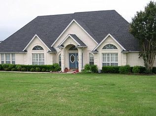 129 Creekview Ln, Crandall, TX 75114