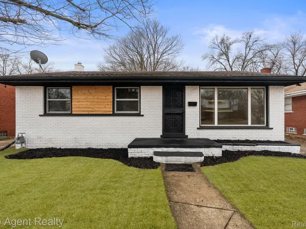 20527 Chapel St, Detroit, MI 48219