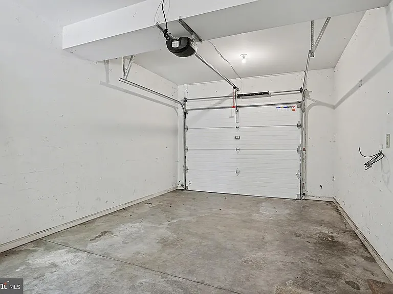 239 G St — Photo 14