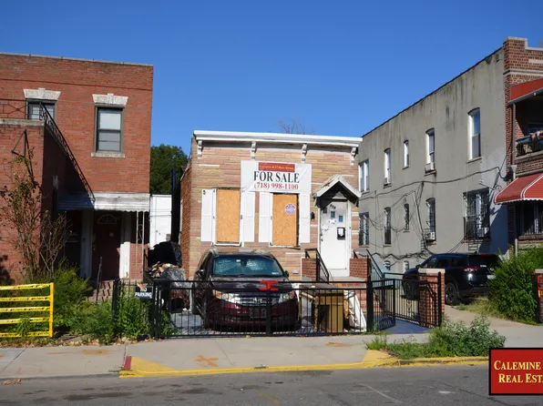958 New York Avenue image 1 of 7