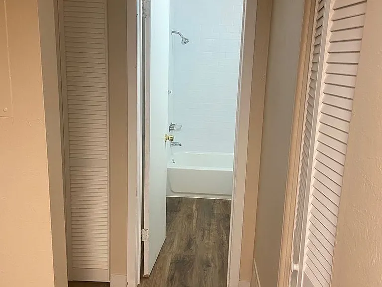 1111 Maxwell Ave #116 — Photo 9