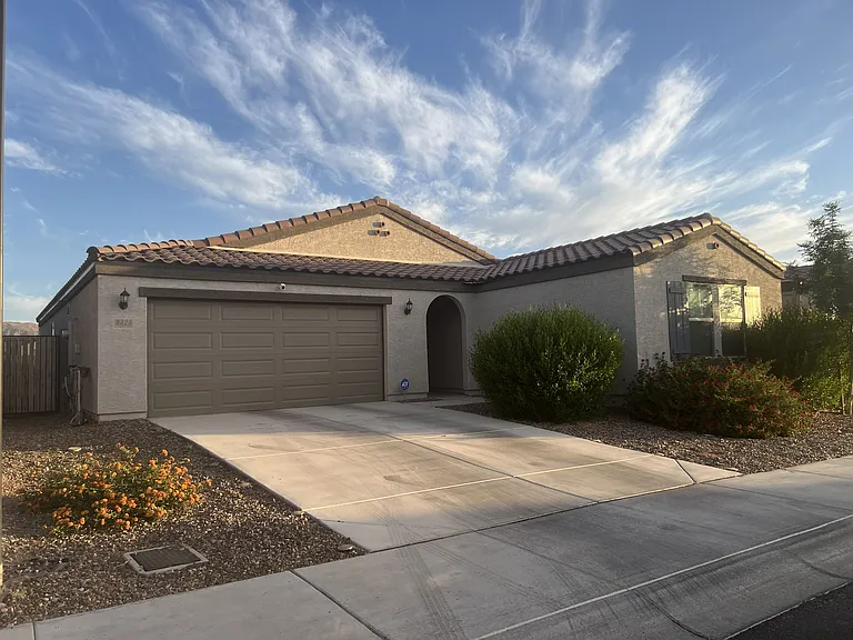 2325 W Pecan Rd — Photo 17