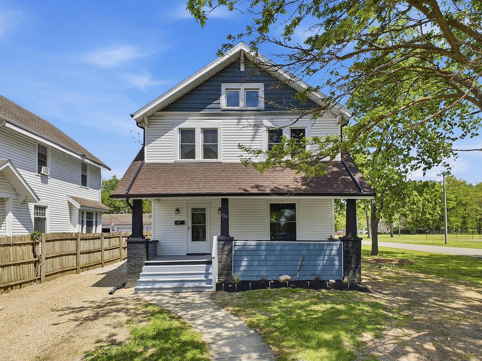1st image of 224 Thew Ave