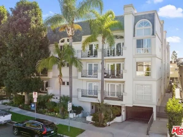 11690 Montana Ave APT 201, Los Angeles, CA 90049