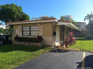 214 Salamanca Ave APT 9, Coral Gables, FL 33134