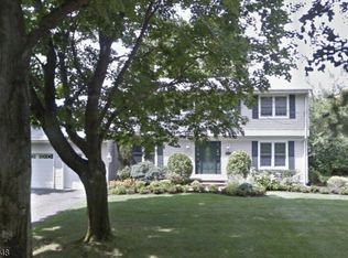 25 Ashburn Rd, Wayne, NJ 07470