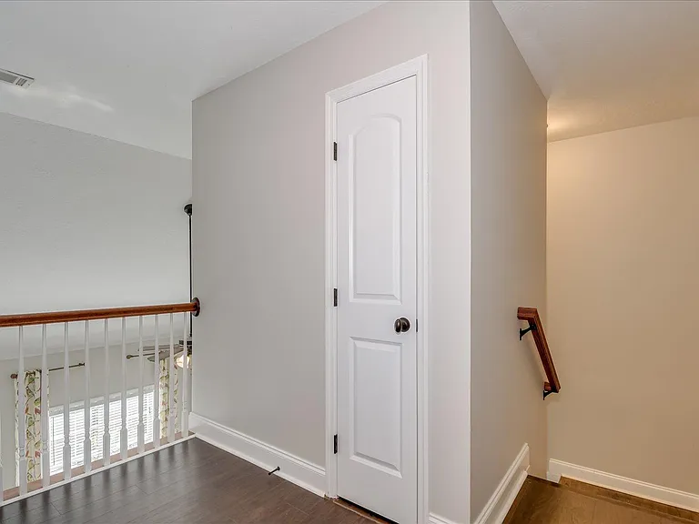 317 Buxton Ln — Photo 25