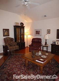Great Room
						:
						Hardwood Floor,
High Ceilings Throughout,
Open to Kitchen