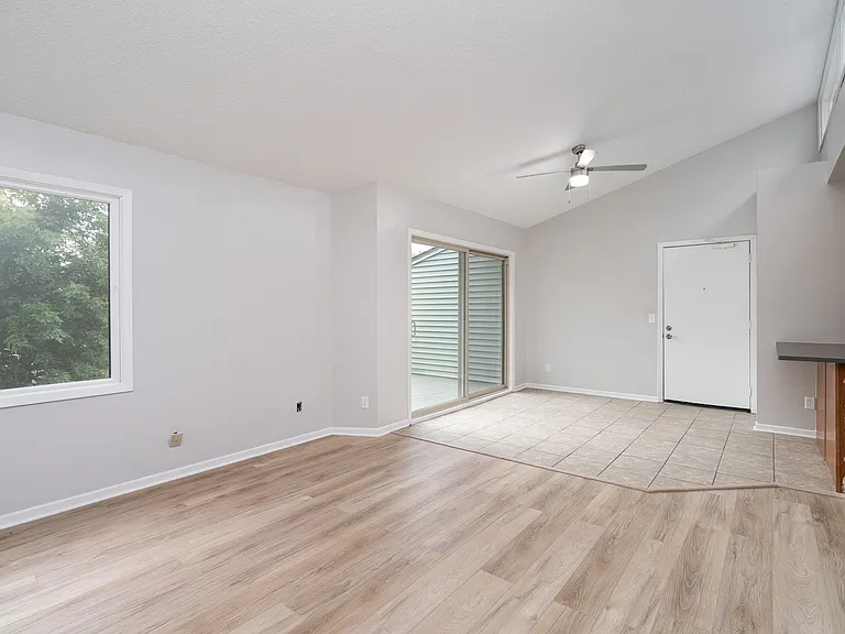 Greenwood Apartments — Photo 25