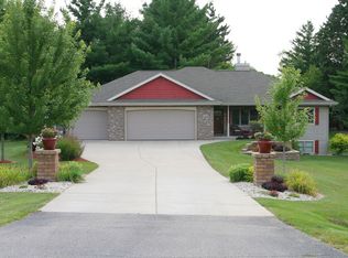 11815 N Heritage Rdg, Edgerton, WI 53534