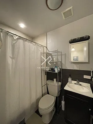 Rented by Yaffa Realty LLC | media 36