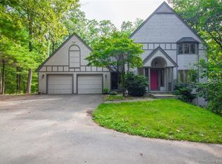 157 Town Farm Rd, Farmington, CT 06032