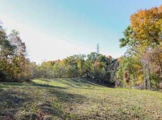 Flint Ridge Rd NE, Crooksville, OH 43731