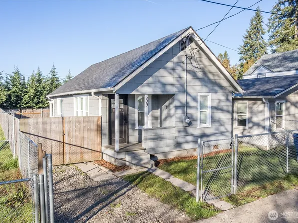 309 NW 3rd Avenue, Kelso, WA 98626