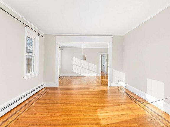 5th image of 106 Blackstone Blvd APT 6