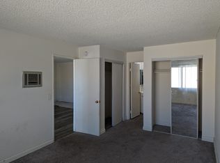 21431 Saticoy St #205, Canoga Park, CA 91304