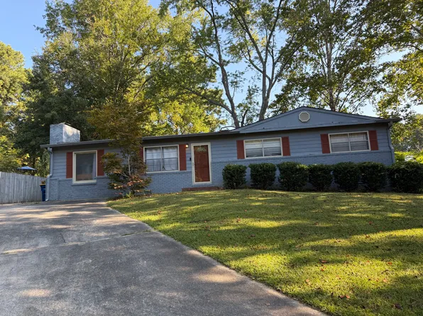 4000 Knightsbridge Rd NW, Kennesaw, GA 30144