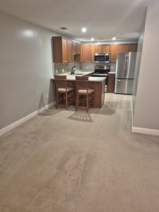 4 Crestview Cir Unit 97, Londonderry, NH, 03053