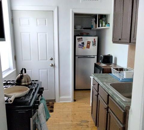 3rd image of 4710 N Lowell Ave APT 2