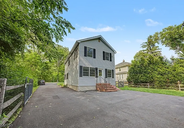 8 Oak Rd — Photo 26