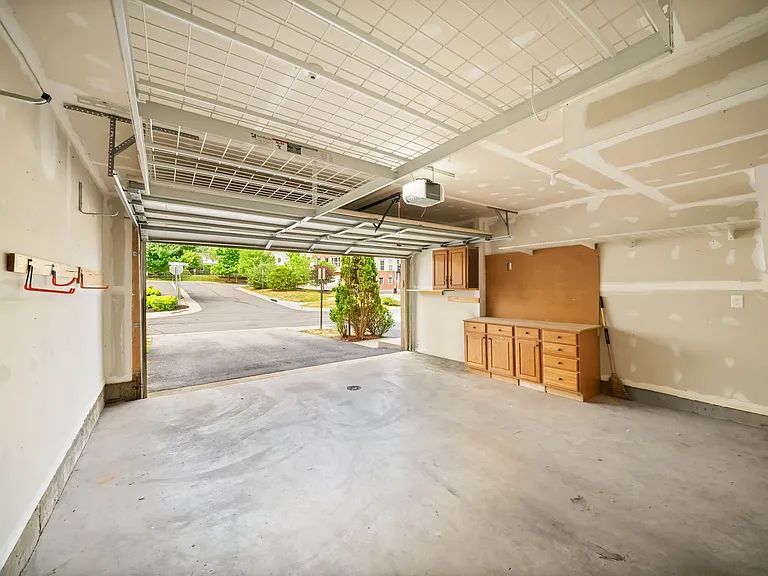 1431 Occoquan Heights Ct — Photo 53