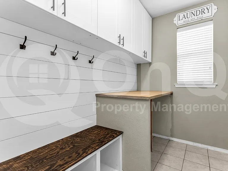 11281 Balcones Dr — Photo 22