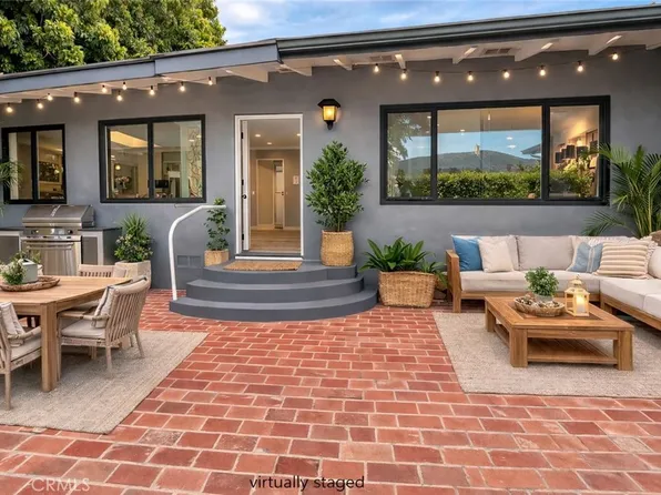 457 Seaward Rd #B, Corona Del Mar, CA 92625