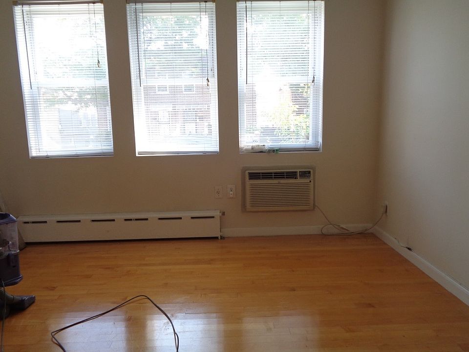 1st image of 2228 24th St