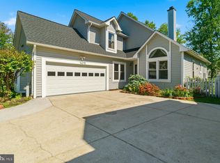 14215 Greenview Dr, Laurel, MD 20708