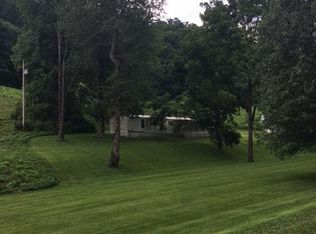 249 Toetown Rd, Pleasant Shade, TN 37145