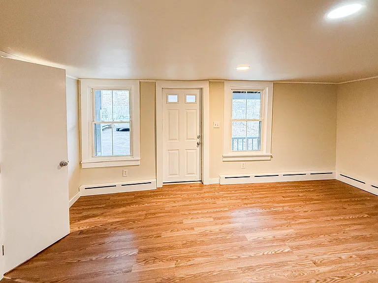 29 Ely St #1 — Photo 4