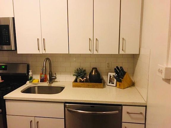 5th image of 8110 135th St APT 414