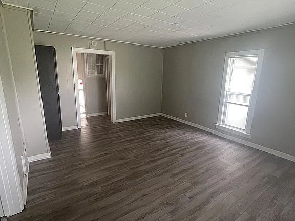4th image of 1011 E Hazel St APT 2