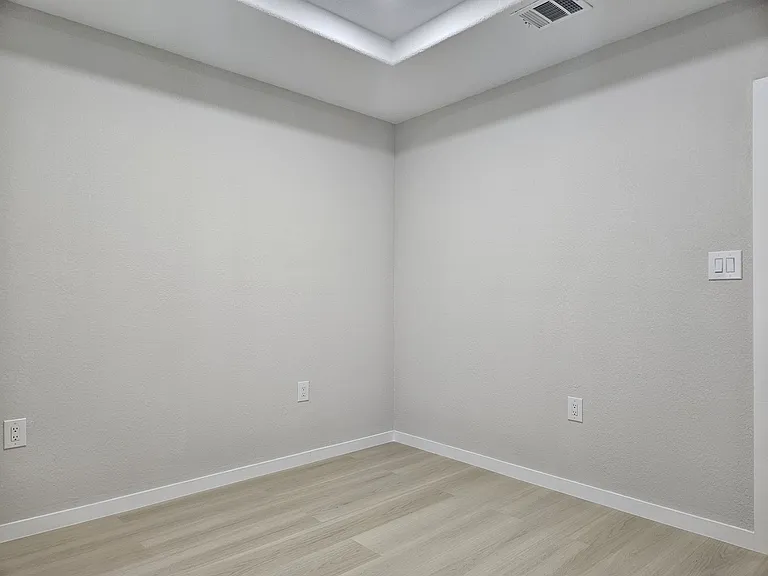 5403 Meadow Creek Ln — Photo 4