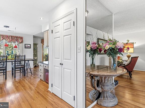 5th image of 754 Belle Field Rd #103