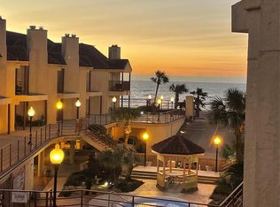 7312 Seawall Blvd APT 209, Galveston, TX 77551