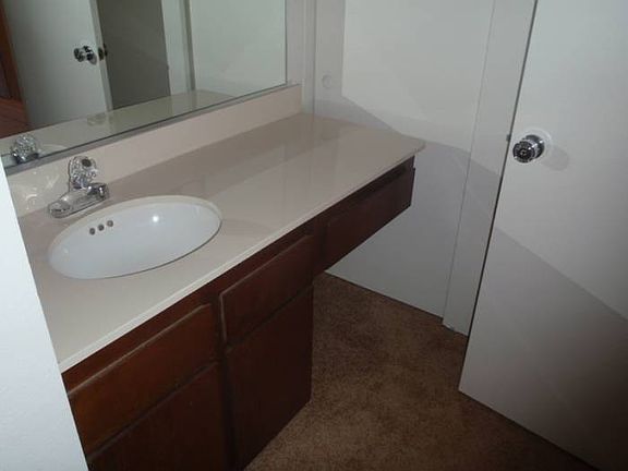 vanity in 2nd bedroom