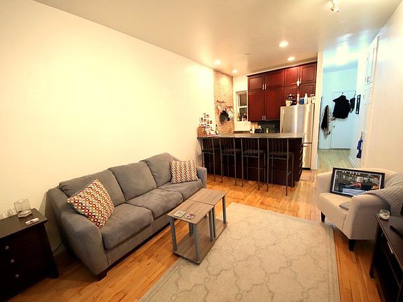3rd image of 515 E 88th St APT 3M