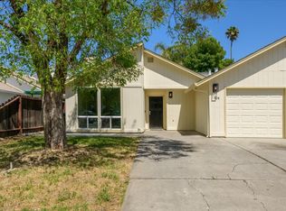 324 Riverside Dr, Woodland, CA 95695