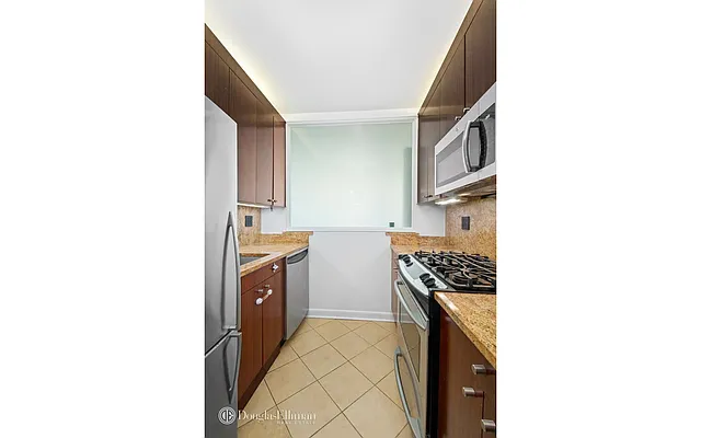 Sold by Douglas Elliman | media 5