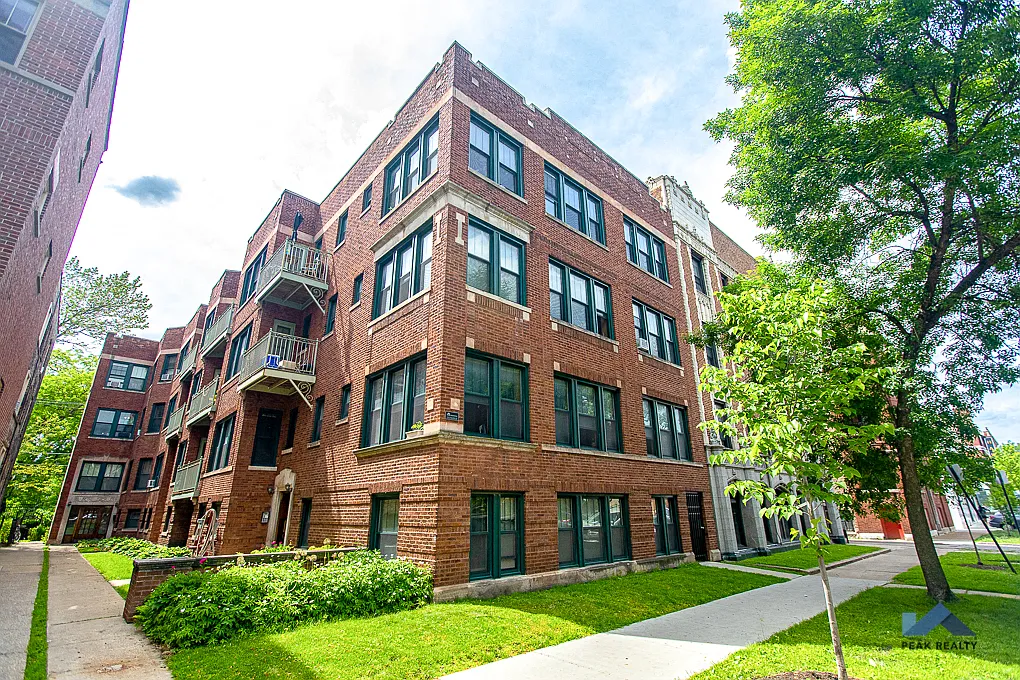 5320-24 S. Harper Ave. — Photo 2
