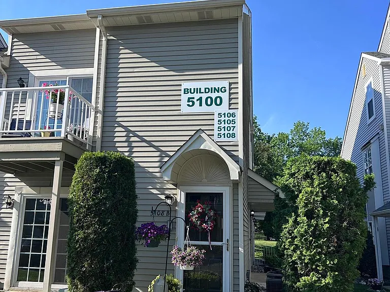 5107A Adelaide Dr — Photo 3