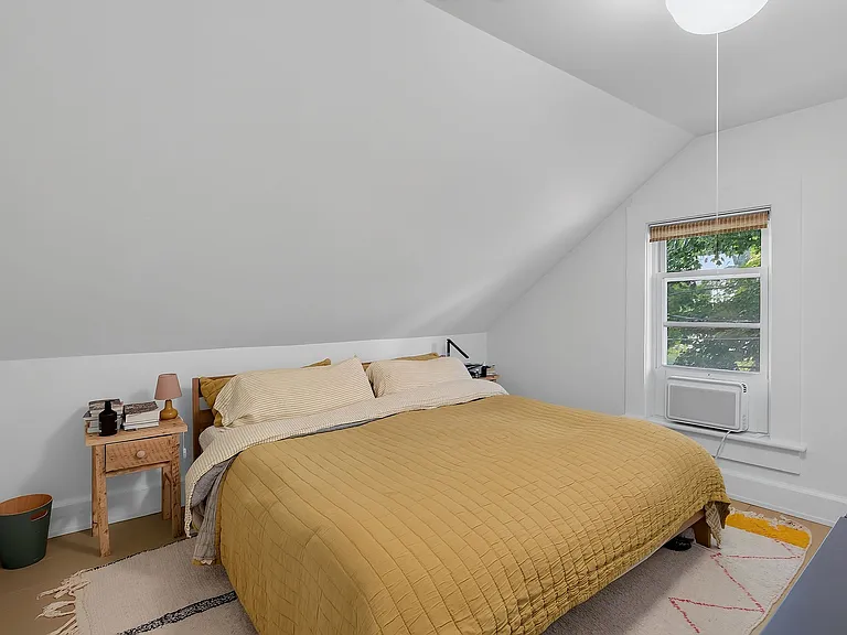392 Park St #A — Photo 23
