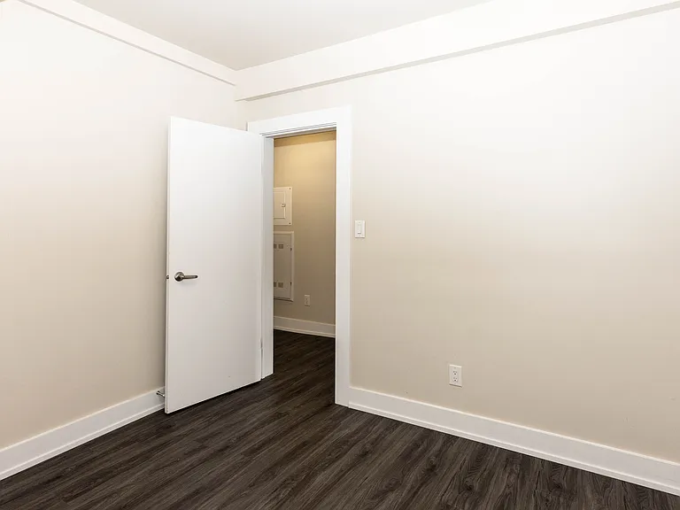377 Brandon Ave #B11 — Photo 30
