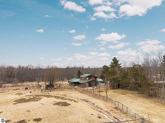 2nd image of 6757 Nineteen Mile Rd