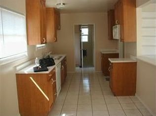 14758 Chatsworth St, Mission Hills, CA 91345